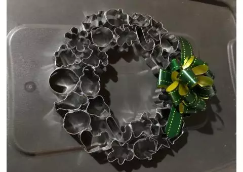 Christmas cookie cutter wreath
